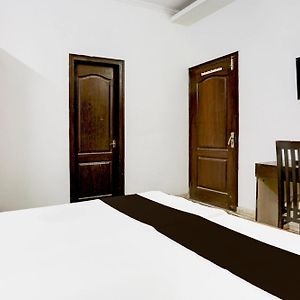 Hotel O Deffodils